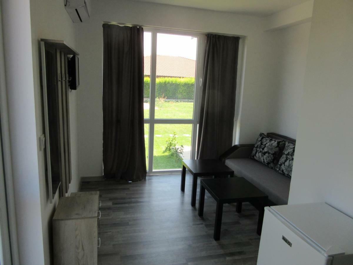 Karia Apartments Shabla ภายนอก รูปภาพ